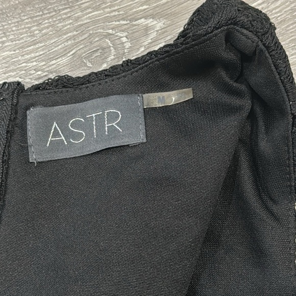 Lace Crochet ASTR The Black Label Women’s Black Sleeveless Midi Dress Medium - Picture 9 of 16